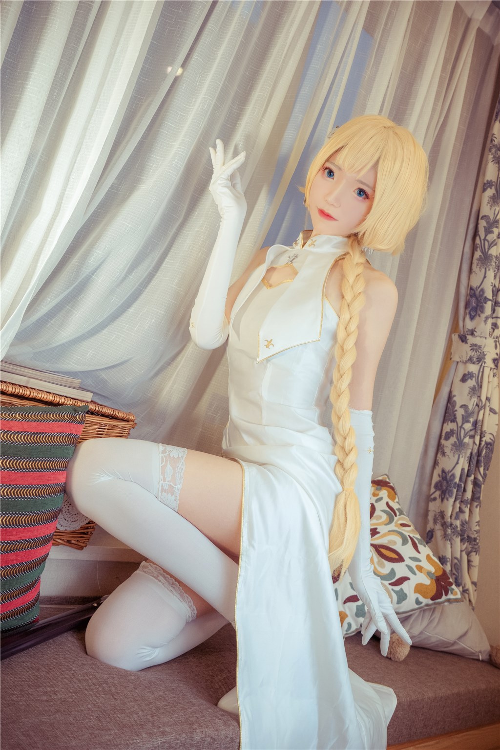 海角论坛深夜情愫:探讨如何在隐秘言谈中唤起心中火热的欲望,海角论坛打不开